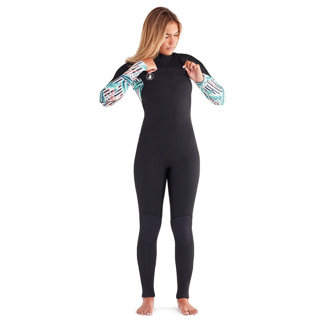 Full front view of the Samoa Stellar Chest Zip Womens Wetsuit.
