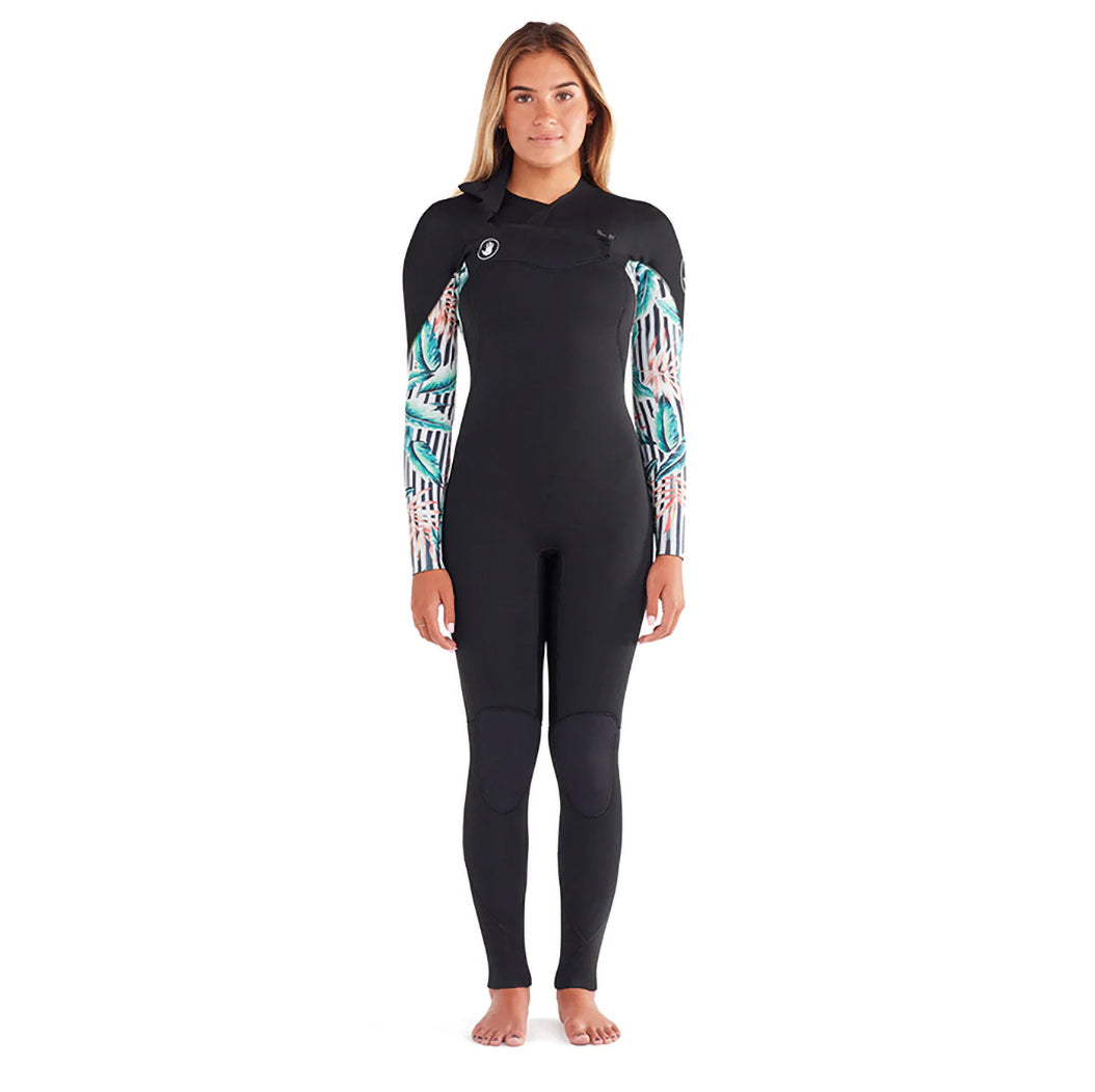 Full front view of the Samoa Stellar Chest Zip Womens Wetsuit.