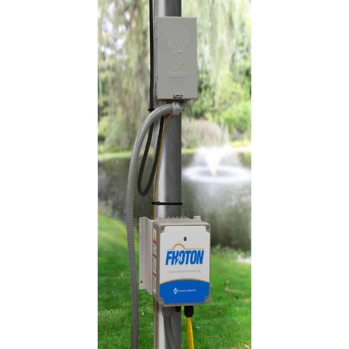 Scott Aerator DA-20 Display 3/4 hp Floating Solar Pond Aerator Fountain Fhoton Drive variable speed motor drive.  Pictured on a pole with a white and blue Fhoton logo.