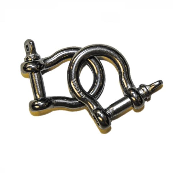 Two (2) 1/4″ stainless steel shackles with a 9/64″ for Bearon Aquatics Ice Eater Mooring Lines.  The mooring line shackles are shown laying half on top of each other at a 110 degree angle.