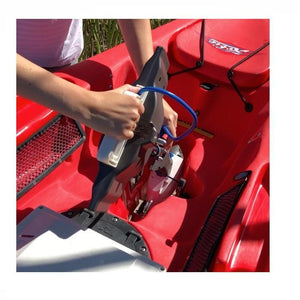 Bixpy Hobie Mirage Pedal Adapter top view of the installation and the Jet Motor entering the hole to put the Kayak Jet Motor in place.
